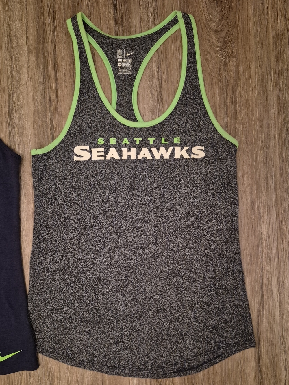 Seattle Seahawks Womens Bundle Nike Med Tank Tops - Picture 4 of 8